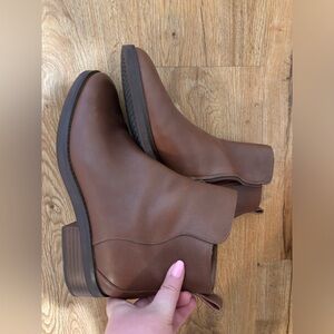Cole Haan River Chelsea Boots 10.5